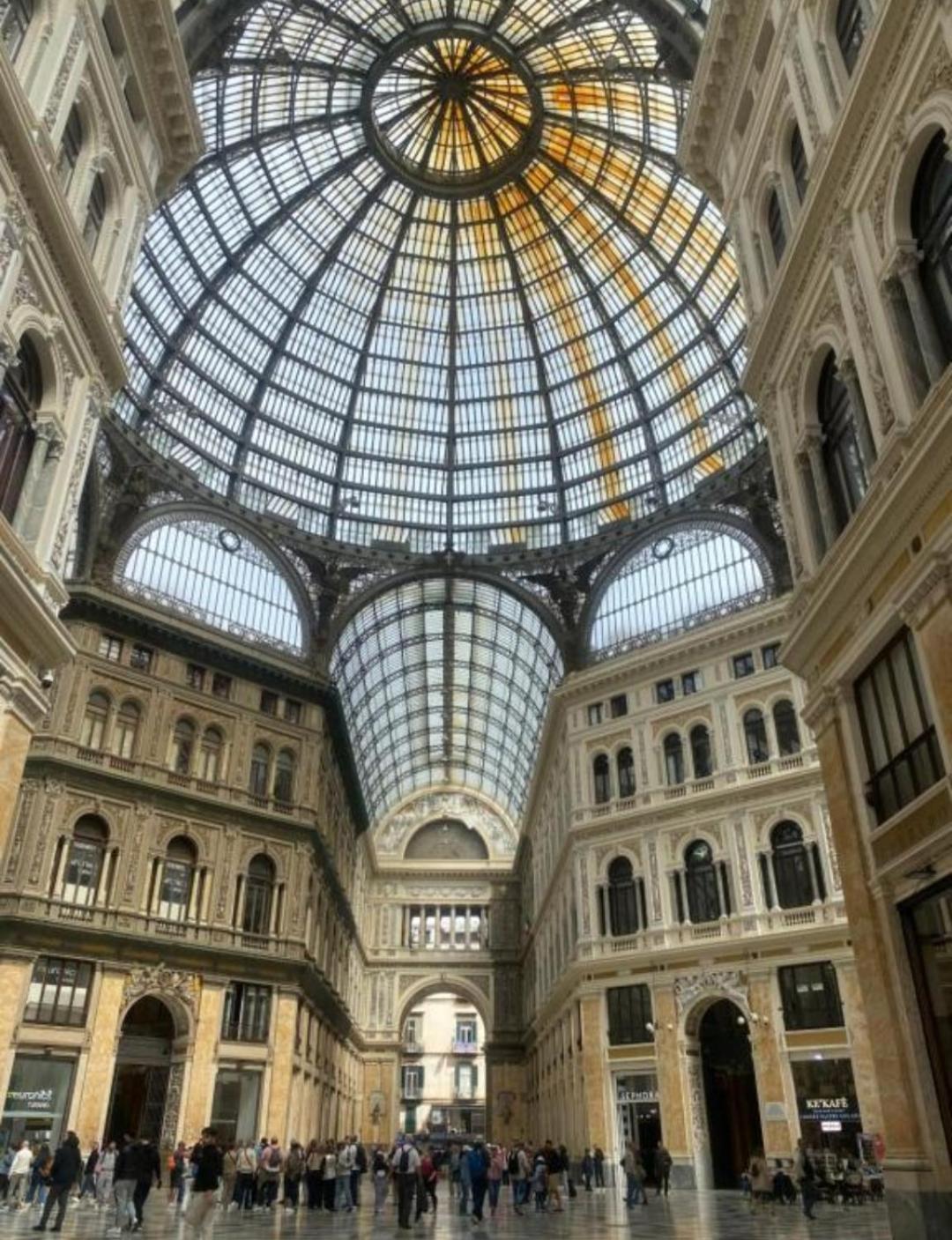 Villa Casa Tolentino Al Centro Di Napoli Exterior foto